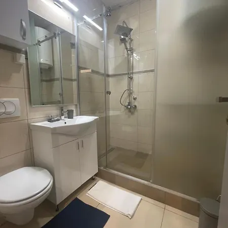 Apartment Leo Lux 1